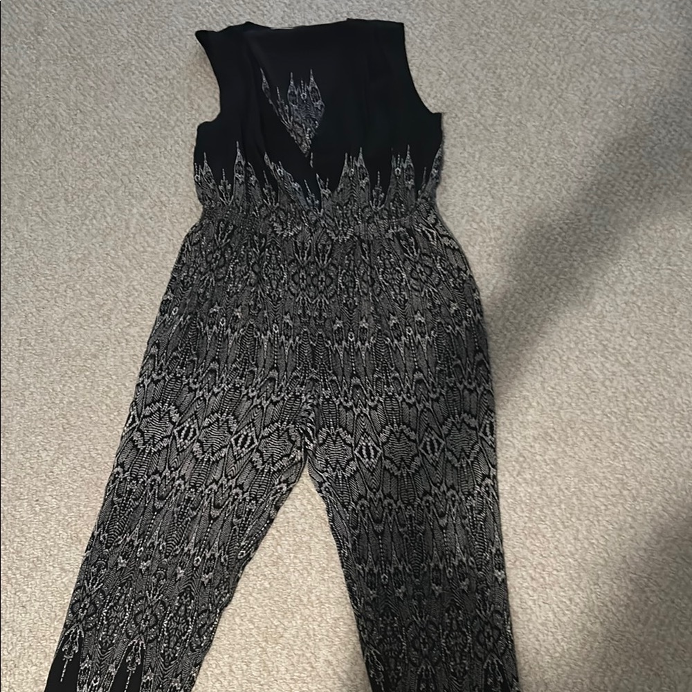 Twelfth Street by Cynthia Vincent Black Patterned V-Neck Silk Jumpsuit